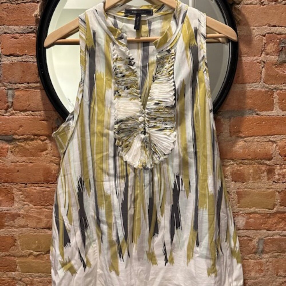 BCBGMAXAZRIA Green 3D Floral Appliqué Sleeveless Blouse